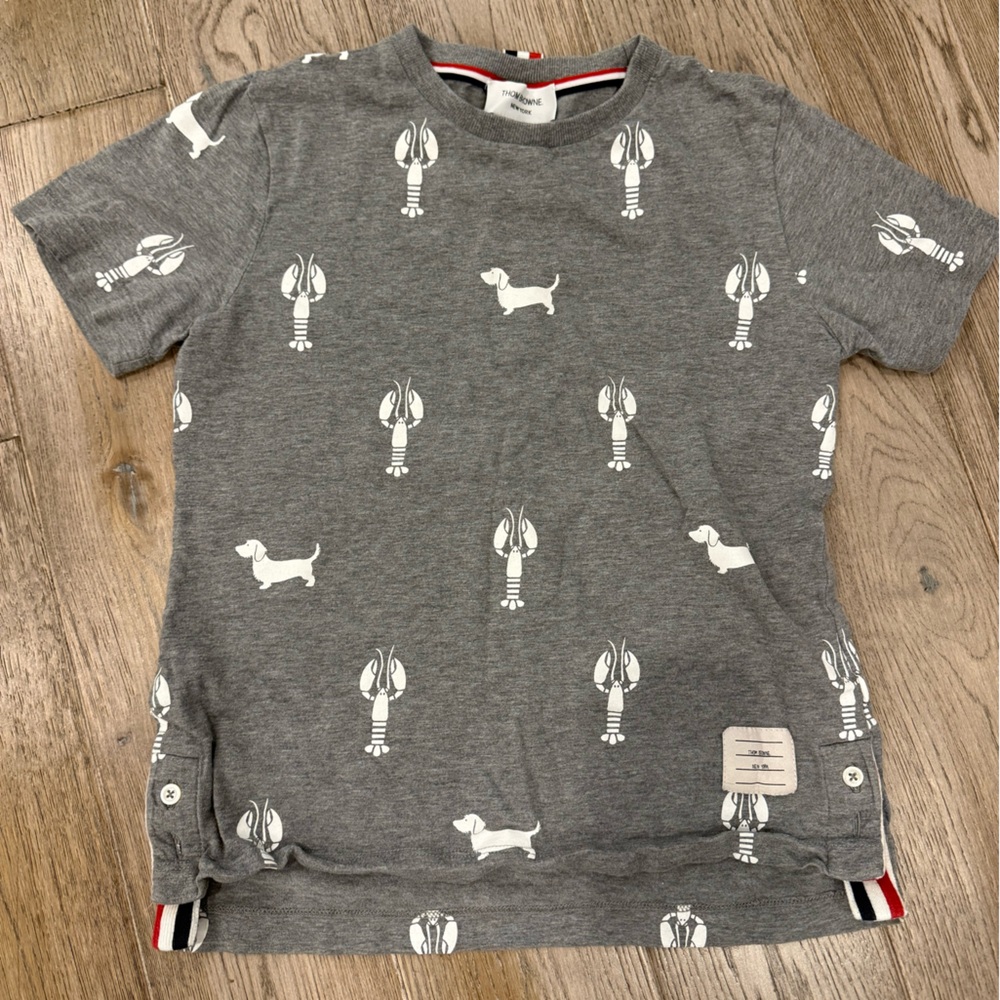 Thom Browne Gray T-shirt with Dachshund  and Lobster print.  Boys Size 8.